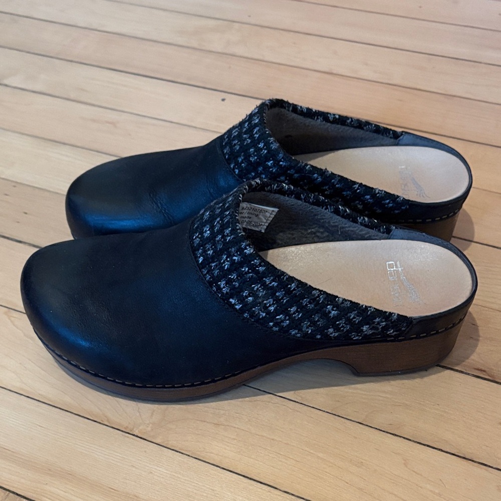 Dansko Black and Gray Patterned Mules